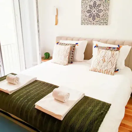 Unique With A Gorgeous Garden