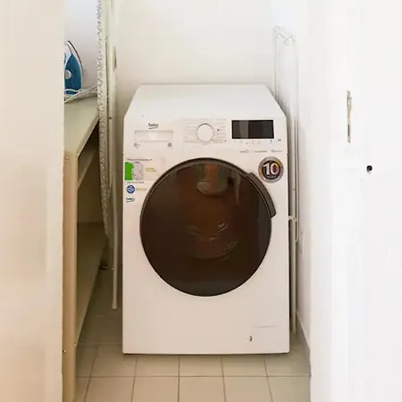 Unique With A Gorgeous Garden * بورتو