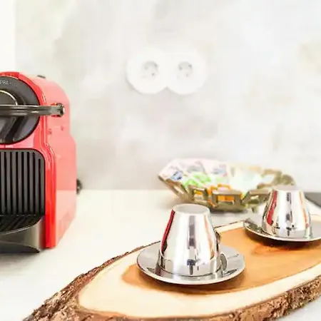 شقة Unique With A Gorgeous Garden