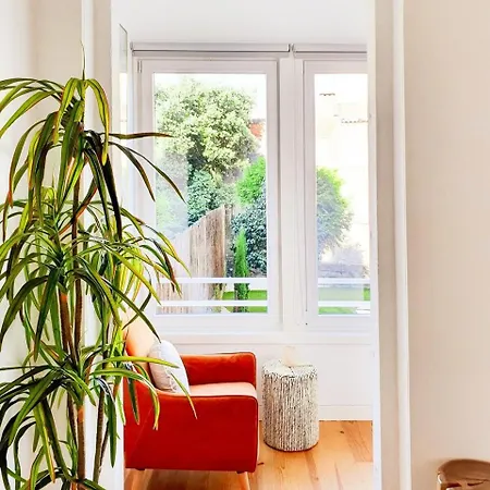 Unique With A Gorgeous Garden