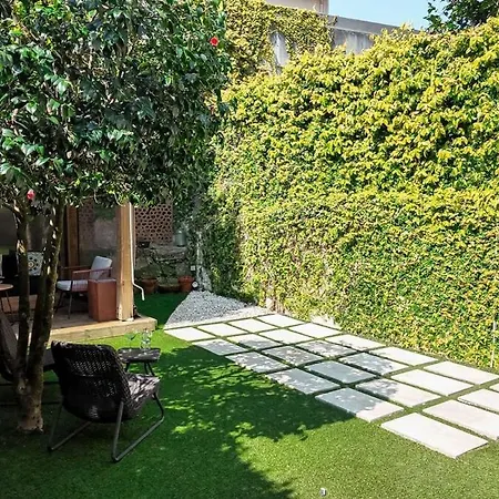 Unique With A Gorgeous Garden Porto