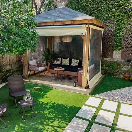 Unique With A Gorgeous Garden Apartamento