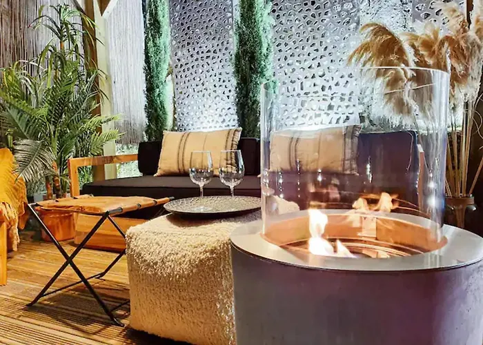 Unique With A Gorgeous Garden * Порту