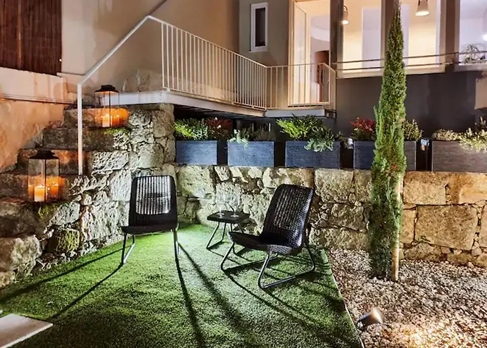 Unique With A Gorgeous Garden Διαμέρισμα *