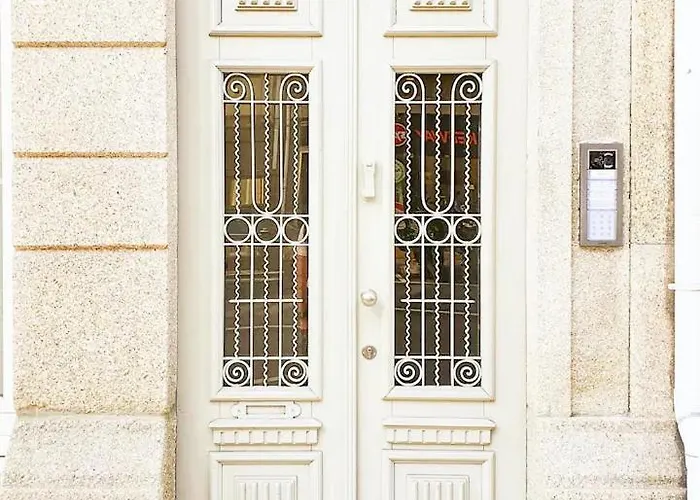 Unique With A Gorgeous Garden 波尔图