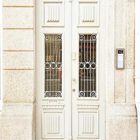 Unique With A Gorgeous Garden Oporto