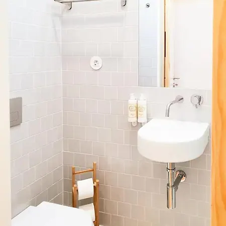 Unique With A Gorgeous Garden * Oporto