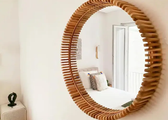 Unique With A Gorgeous Garden *