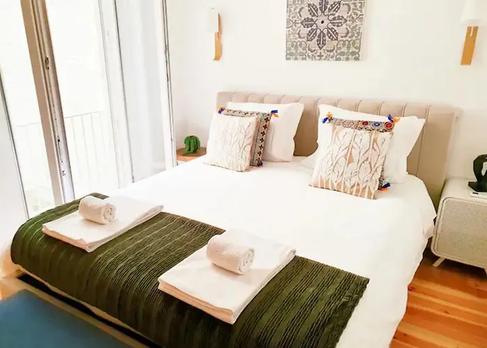 Unique With A Gorgeous Garden